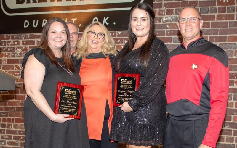 Durant Area Chamber of Commerce Volunteers of the Year are Kat Voorhees and Cheyhoma Dugger. Also shown are chamber past President Scott Dewald, chamber Executive Director Janet Reed and Chamber President Rob Piearcy.