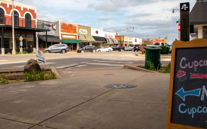 Plans are being discussed to apply for grants that would fund improvements for street design on Main Street to make it better for small businesses. Matt Swearengin | Durant Democrat