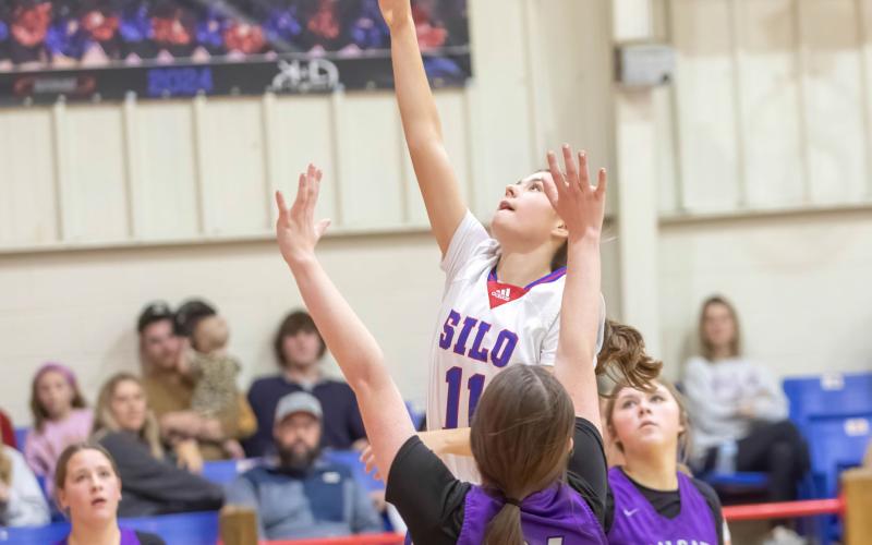 Silo splits 3A district finals with Hugo