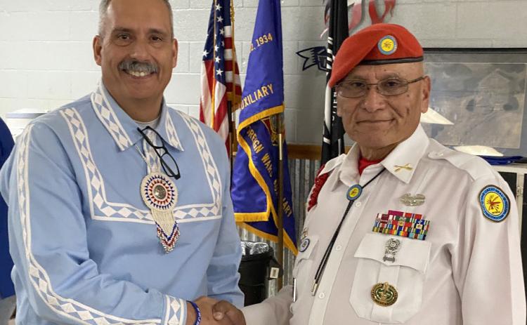 Choctaw Nation of Oklahoma Assistant Chief Jack Austin Jr., left, congratulates Retired U.S. Army Master Sgt. Bruce E. Jessie, commander of the Choctaw Nation Honor Guard, for being honored by the Texoma Hero Program. Photo by Choctaw Nation