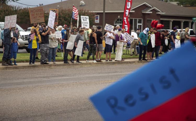 A No Kings Rally was held in Durant last Saturday. Matt Swearengin | Durant Democrat