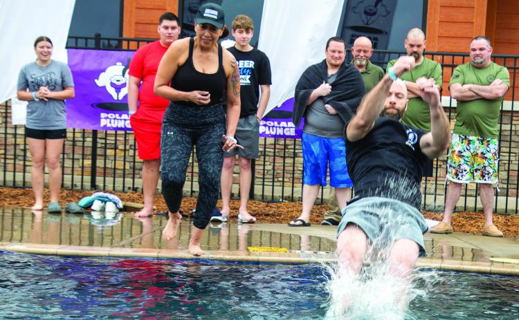Polar Plunge held for Special Olympics