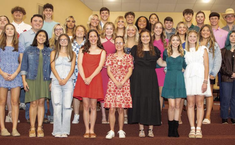 Durant High School seniors pose after the 2024 Senior Baccalaureate last Sunday at First United Methodist Church. Matt Swearengin | Durant Democrat