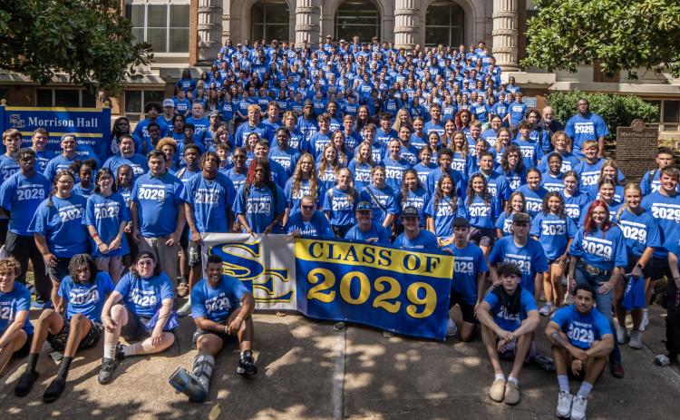 Dan Hoke | SE The Class of 2029 poses on the front steps of Morrison Hall during the Freshman Convocation in August 2025.