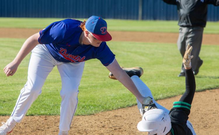 DHS baseball sweeps Edison to wrap up district