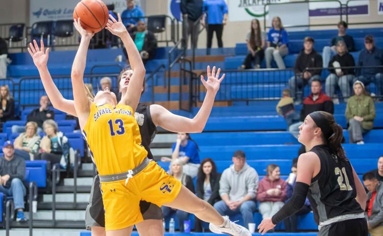 SE’s Ashton Hackler has the ball in the Saturday game with Harding. Matt Swearengin | Durant Democrat