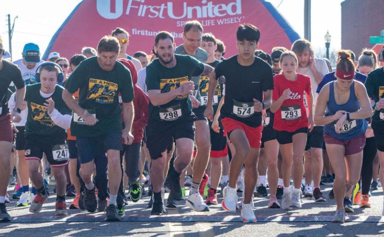 Runners take off during the Bryan County United Way Be a Hero 5K Run Saturday in Durant. Matt Swearengin | Durant Democrat